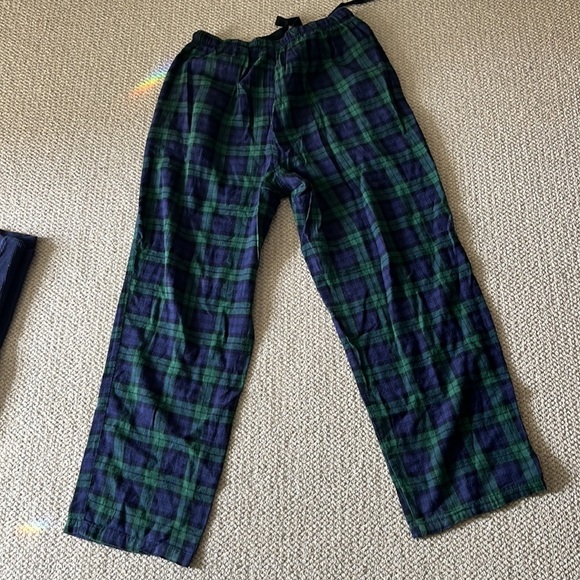 IZOD Sleepwear set​​​ - Picture 5 of 7